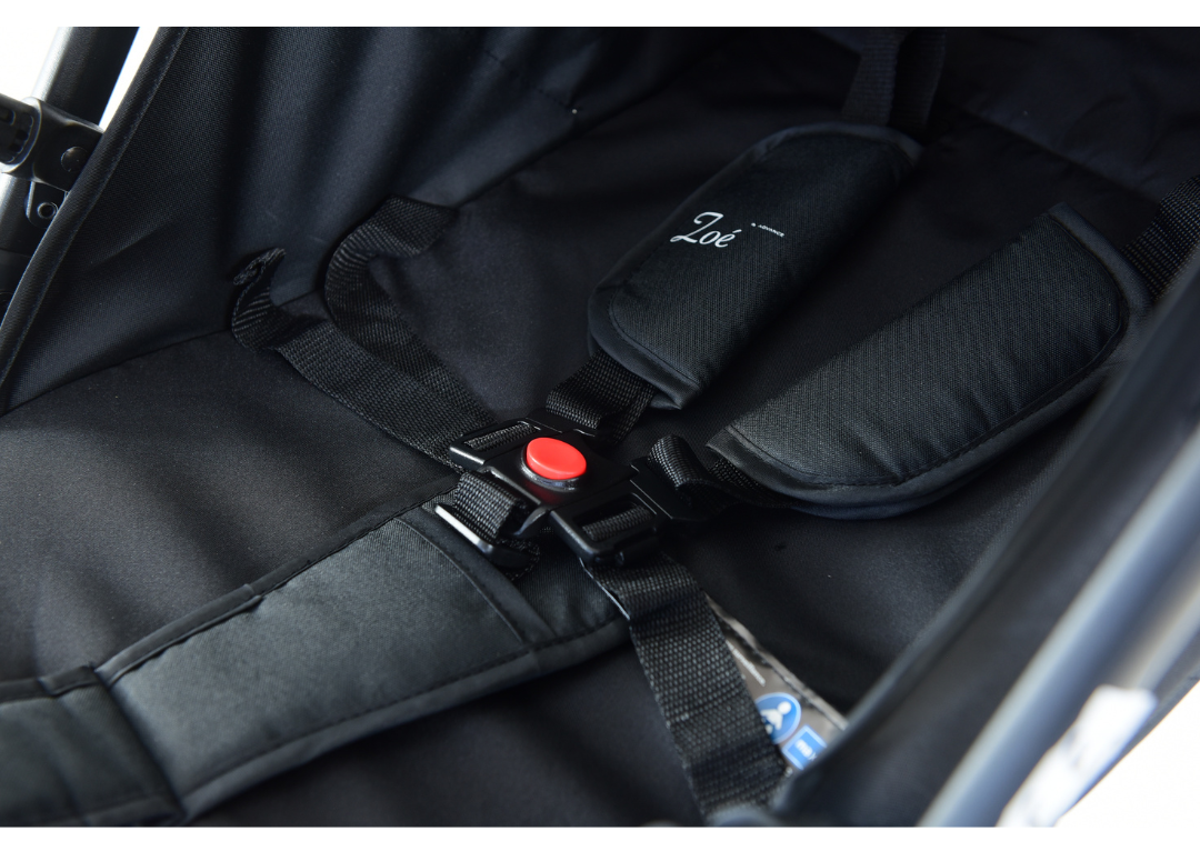 Poussette voyage Zoe Noir + OFFERT Protection pluie poussette & Moustiquaire