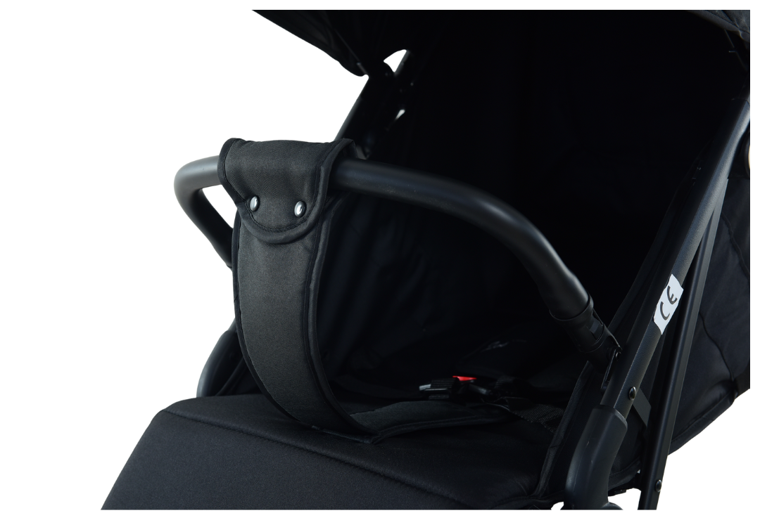 Poussette voyage Zoe Noir + OFFERT Protection pluie poussette & Moustiquaire